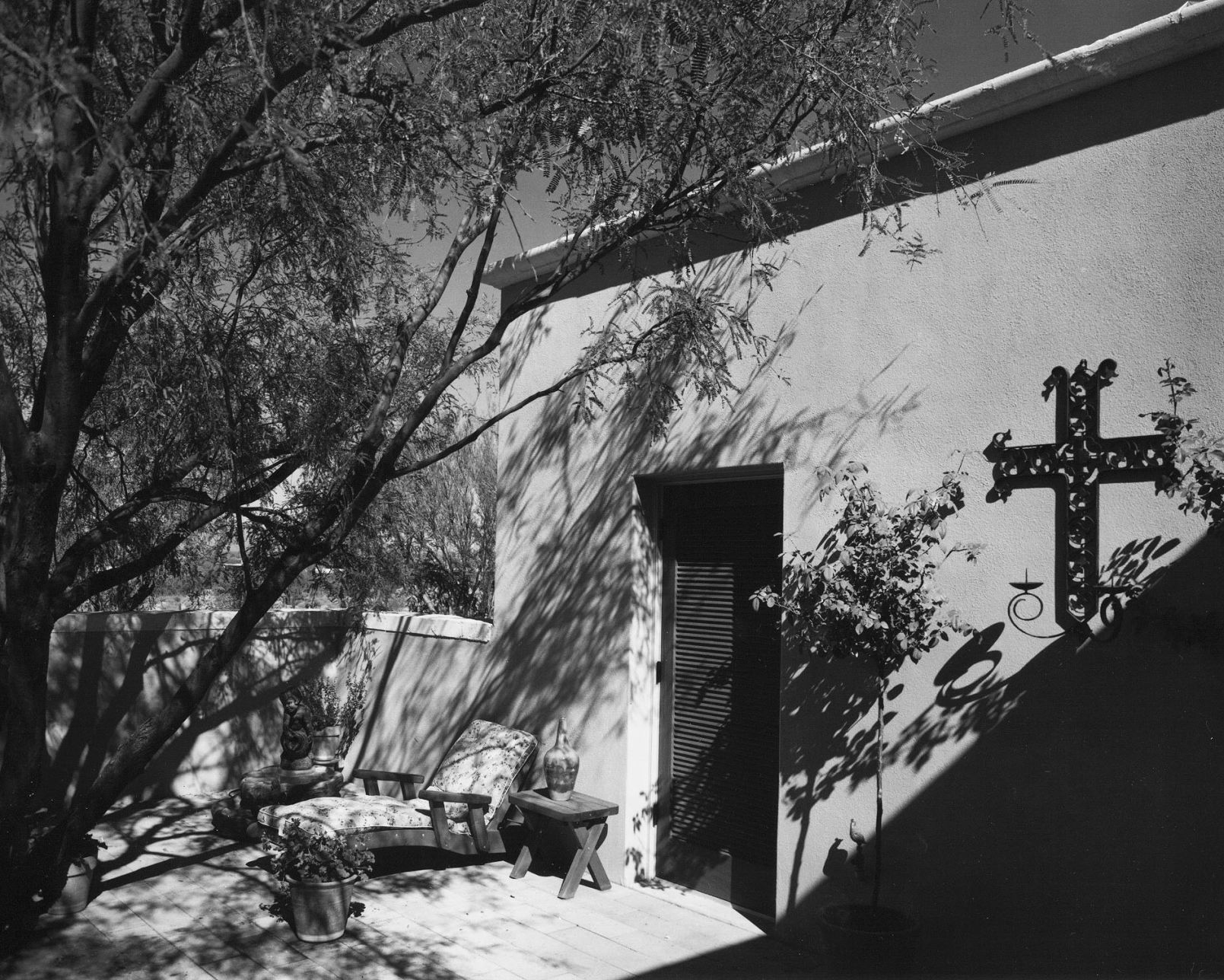 1965 Tucson home photos: Spanish themes throughout